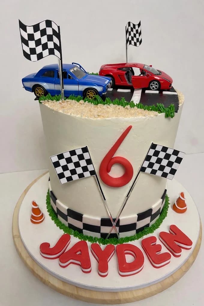 Custom cake by Abi, example 7