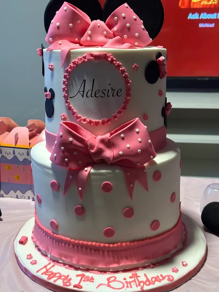 Custom cake by Abi, example 8